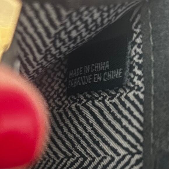 Madison West Grey faux leather woven texture wallet Large zip around some wear - Picture 8 of 11